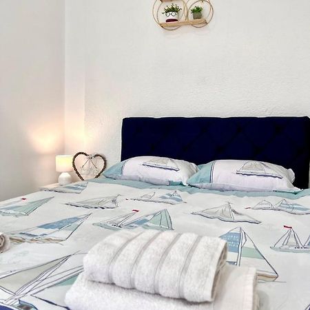 M Apartman Foca Extérieur photo