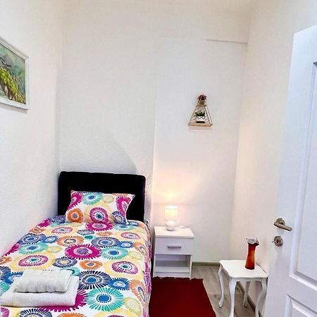 M Apartman Foca Extérieur photo