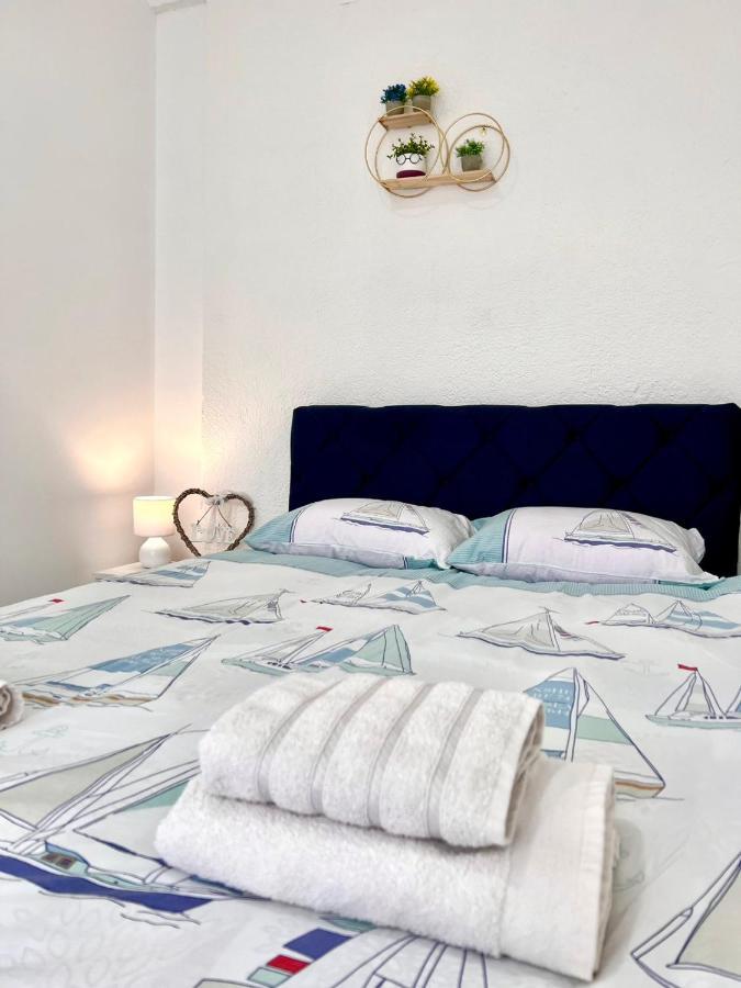 M Apartman Foca Extérieur photo