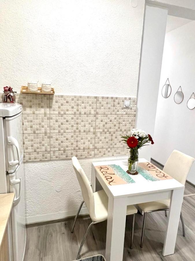 M Apartman Foca Extérieur photo